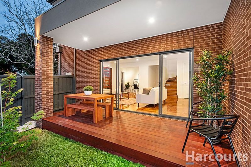 Photo - 17 Hammence Street, Glen Waverley VIC 3150 - Image 11