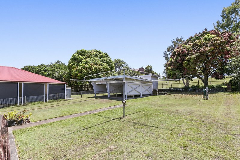 Photo - 17 Hannam Street, Wynnum QLD 4178 - Image 7