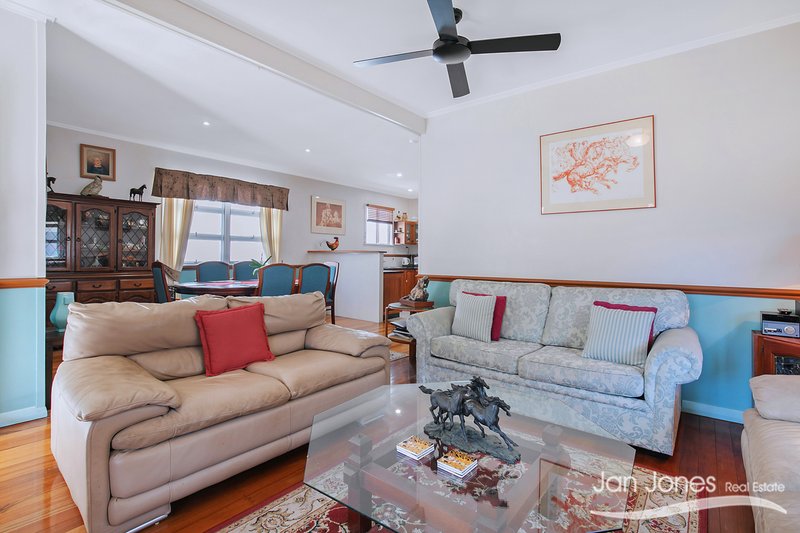 Photo - 17 Hardiman Street, Woody Point QLD 4019 - Image 6