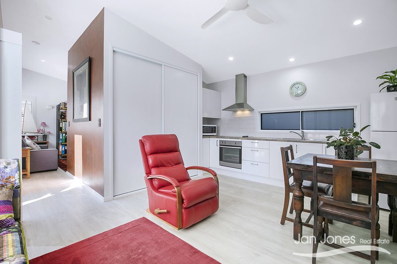 Photo - 17 Hardiman Street, Woody Point QLD 4019 - Image 21