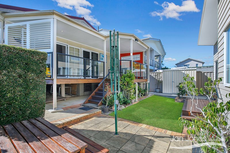 Photo - 17 Hardiman Street, Woody Point QLD 4019 - Image 25