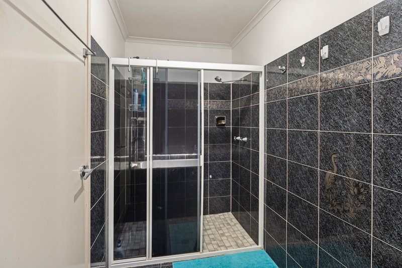 Photo - 17 Hargrave Street, Morayfield QLD 4506 - Image 11