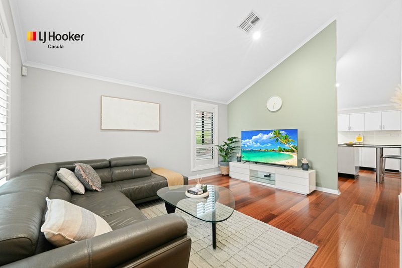 Photo - 17 Harpur Place, Casula NSW 2170 - Image 3