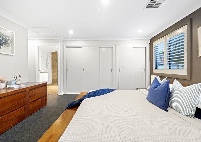 Photo - 17 Harpur Place, Casula NSW 2170 - Image 13