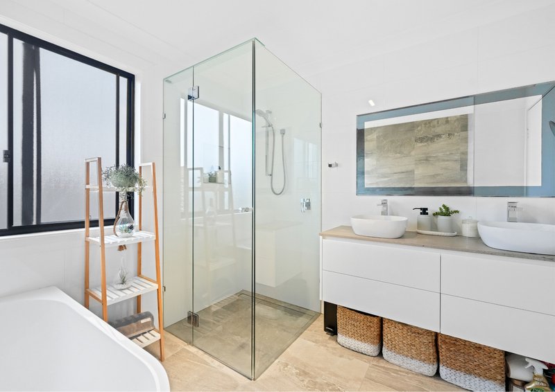 Photo - 17 Harpur Place, Casula NSW 2170 - Image 14