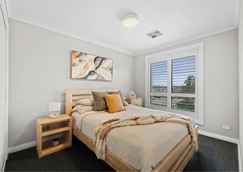 Photo - 17 Harpur Place, Casula NSW 2170 - Image 15