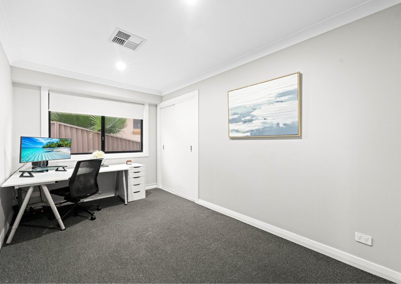 Photo - 17 Harpur Place, Casula NSW 2170 - Image 21