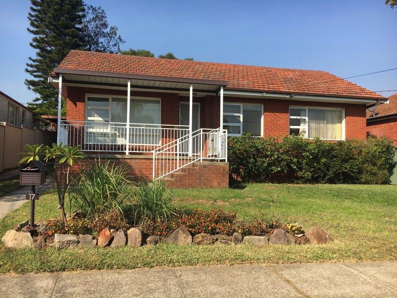 Photo - 17 Harvey Avenue, Padstow NSW 2211 - Image