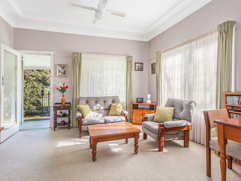 Photo - 17 Hay Street, Helensburgh NSW 2508 - Image 2