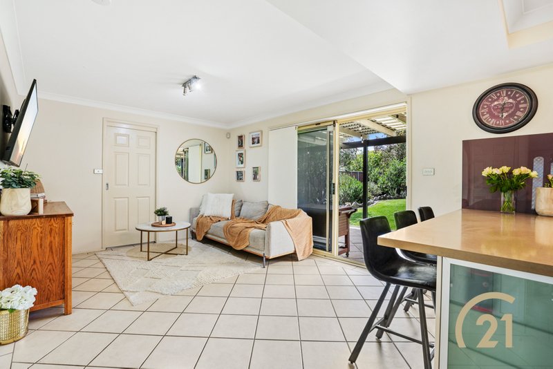 Photo - 17 Haylen Place, Edensor Park NSW 2176 - Image 5