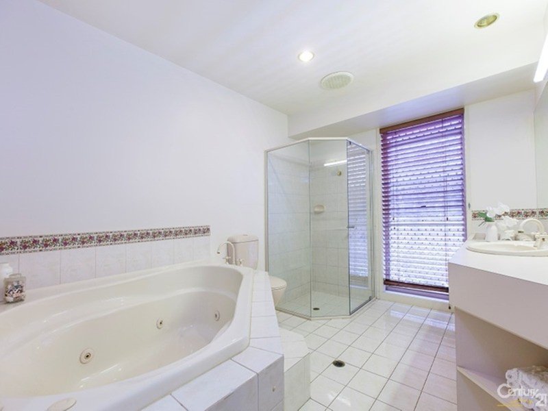 Photo - 17 Hazeltine Court, Maroochydore QLD 4558 - Image 11