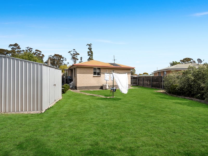 Photo - 17 Hazelwood Parade, Ravenswood TAS 7250 - Image 14