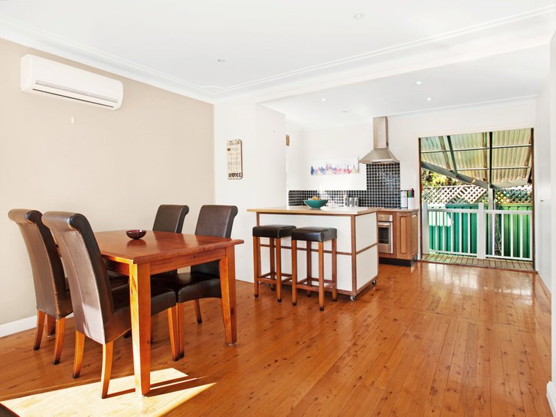 Photo - 1/7 Heathcote Street, Helensburgh NSW 2508 - Image 3