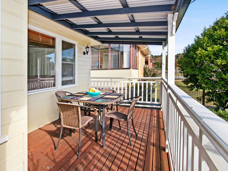 Photo - 1/7 Heathcote Street, Helensburgh NSW 2508 - Image 5