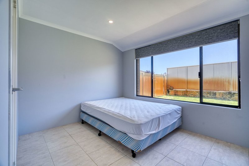 Photo - 17 Heathcote Way, Bertram WA 6167 - Image 18