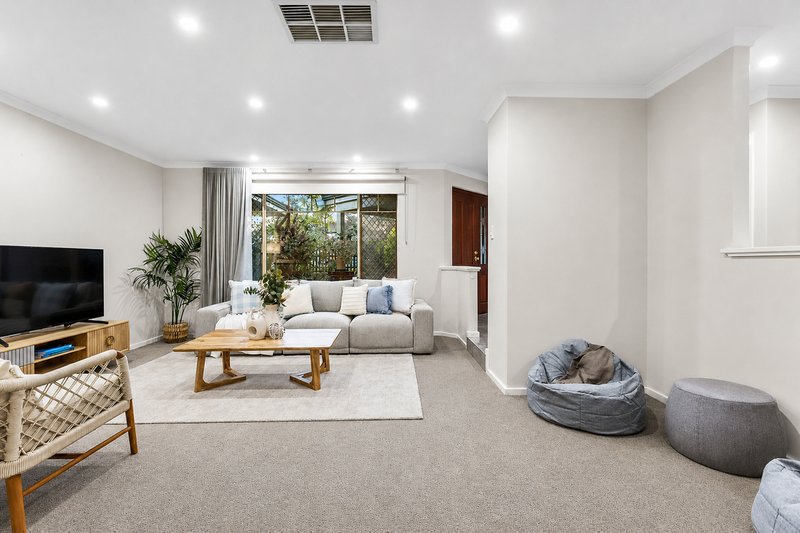 Photo - 17 Heathfield Drive, Landsdale WA 6065 - Image 5