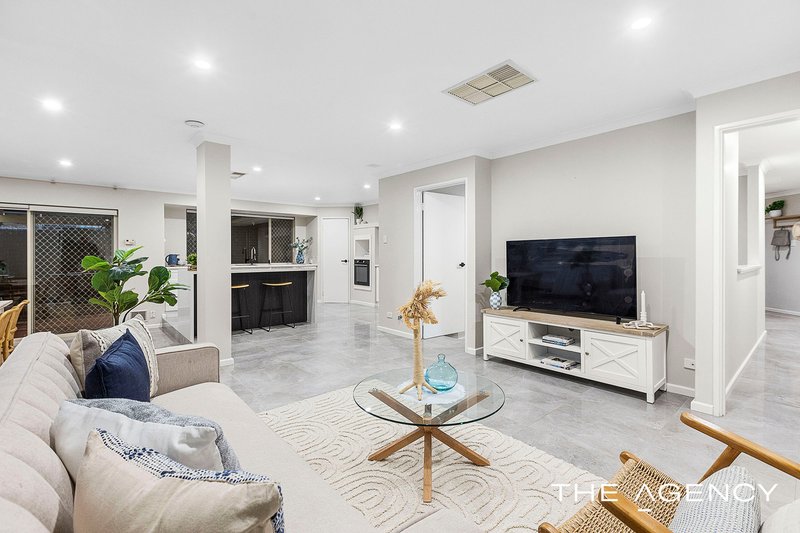 Photo - 17 Heathfield Drive, Landsdale WA 6065 - Image 7