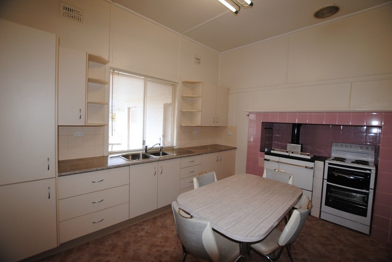 Photo - 17 Hebden Street, Yoogali NSW 2680 - Image 2