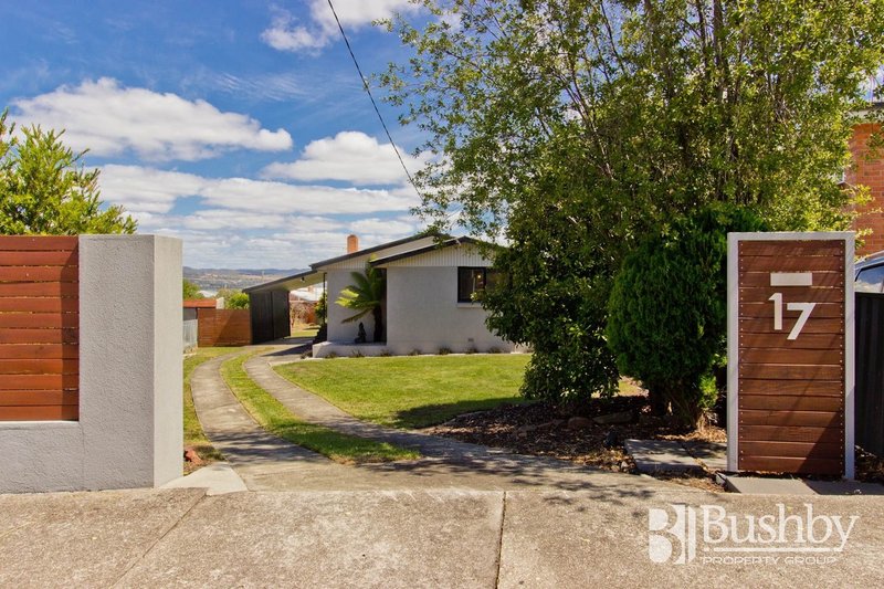 17 Helenwood Grove, Newnham TAS 7248