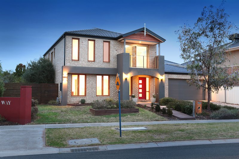 Photo - 17 Hemsley Promenade, Point Cook VIC 3030 - Image 2