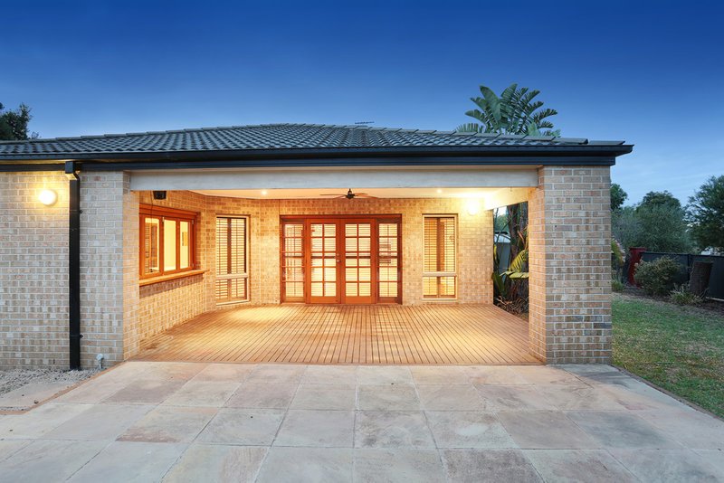 Photo - 17 Hemsley Promenade, Point Cook VIC 3030 - Image 23