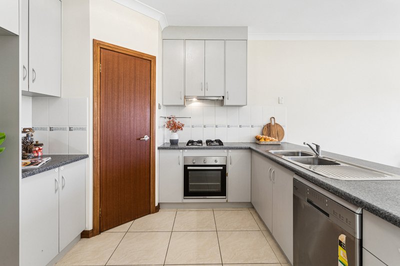 Photo - 17 Hender Avenue, Klemzig SA 5087 - Image 9