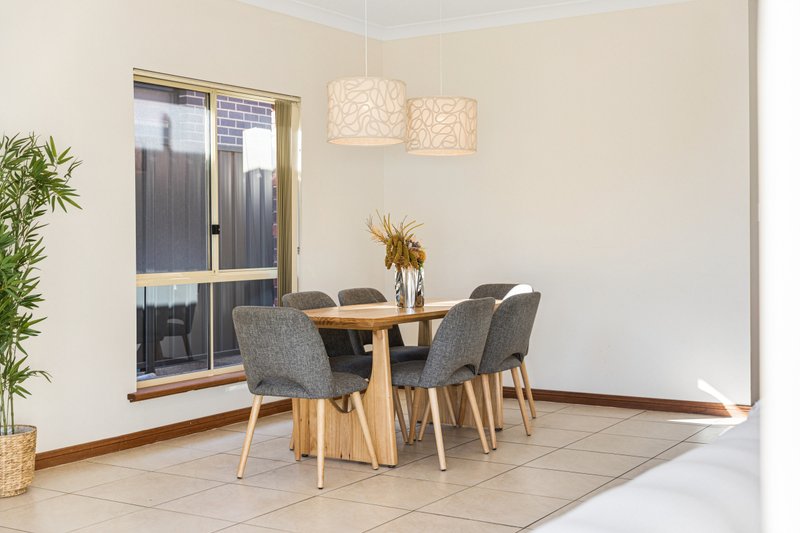 Photo - 17 Hender Avenue, Klemzig SA 5087 - Image 11