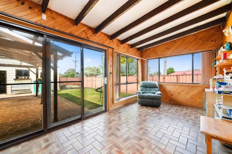 Photo - 17 Henderson Avenue, Panania NSW 2213 - Image 5