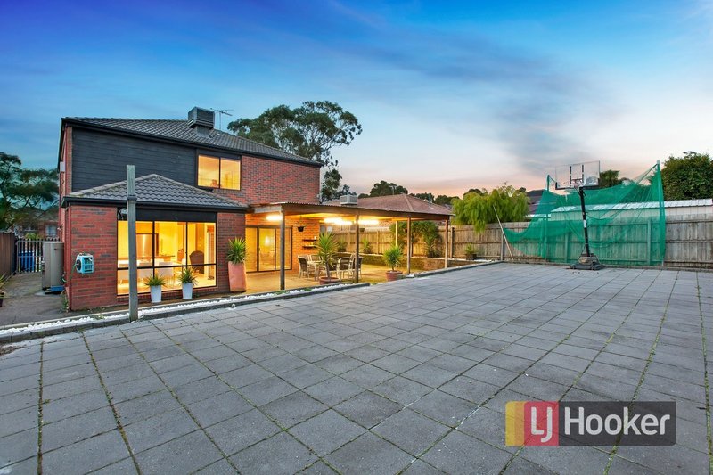 Photo - 17 Henry Lawson Drive, Lynbrook VIC 3975 - Image 16