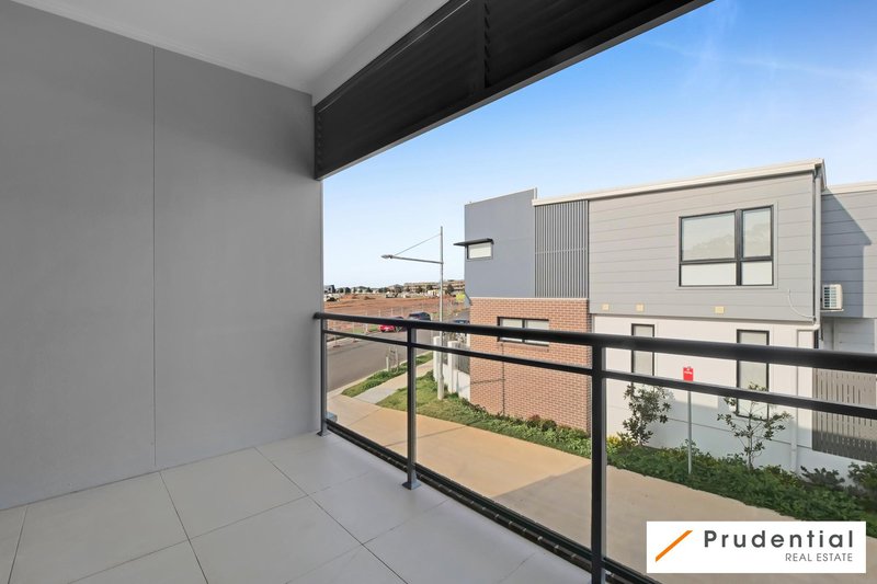 Photo - 17 Heron Lane, Oran Park NSW 2570 - Image 4