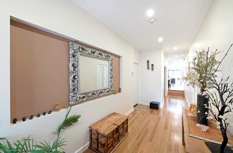 Photo - 17 Hesba Brinsmead Street, Franklin ACT 2913 - Image 2