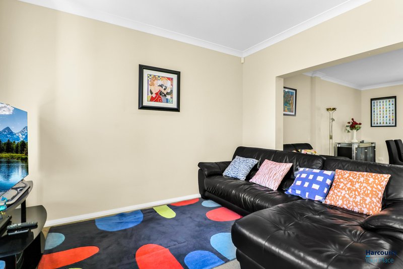 Photo - 17 Highett Street, Ropes Crossing NSW 2760 - Image 5