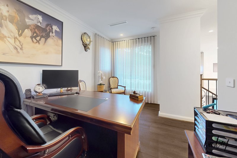 Photo - 17 Highpoint Drive, South Morang VIC 3752 - Image 5