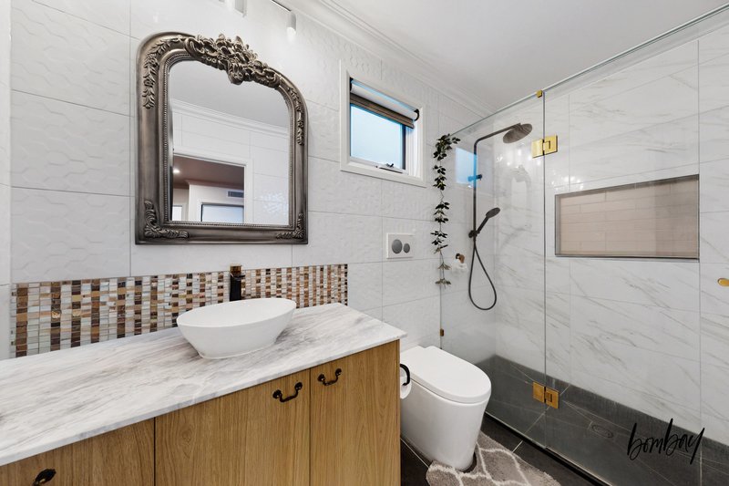 Photo - 17 Highpoint Drive, South Morang VIC 3752 - Image 14
