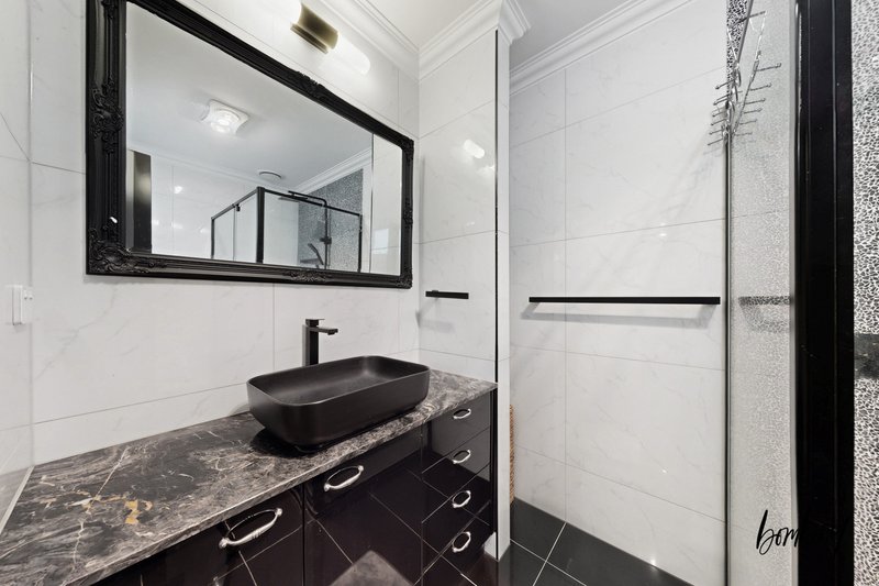 Photo - 17 Highpoint Drive, South Morang VIC 3752 - Image 16