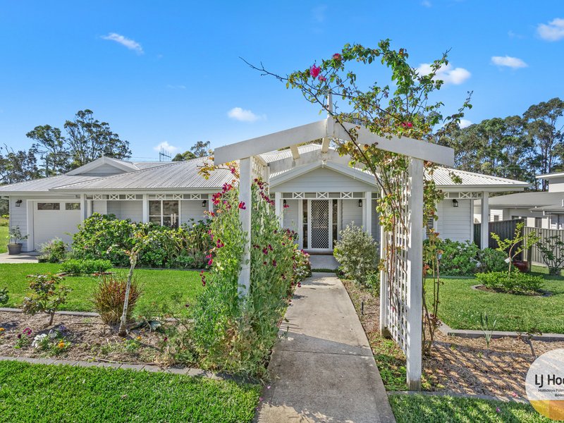 Photo - 17 Hillside Terrace, Black Head NSW 2430 - Image 1