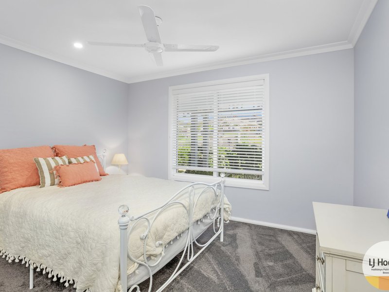 Photo - 17 Hillside Terrace, Black Head NSW 2430 - Image 14