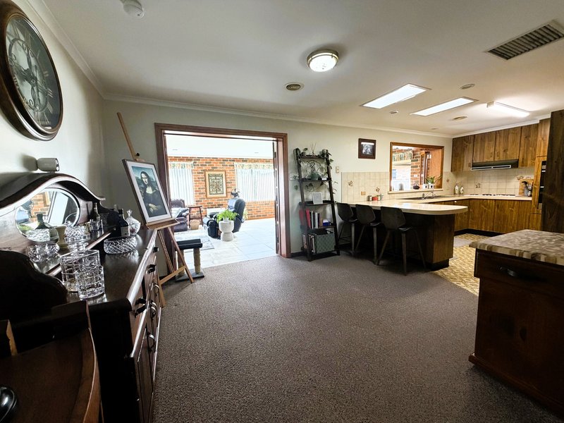 Photo - 17 Hoad Street, Griffith NSW 2680 - Image 5