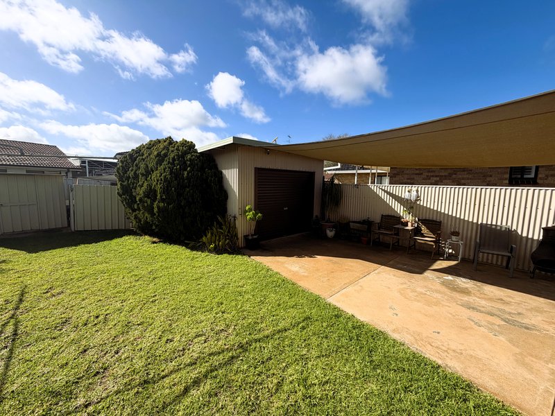 Photo - 17 Hoad Street, Griffith NSW 2680 - Image 19