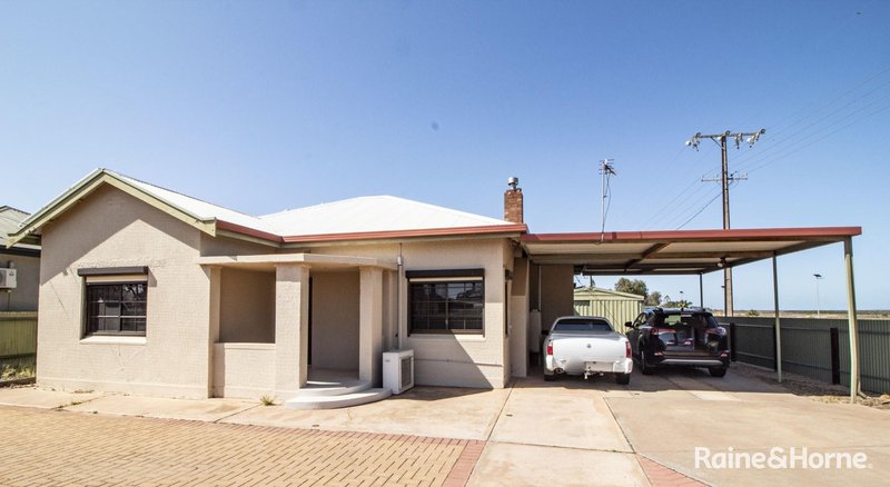 Photo - 17 Hobler Street, Port Augusta SA 5700 - Image 1