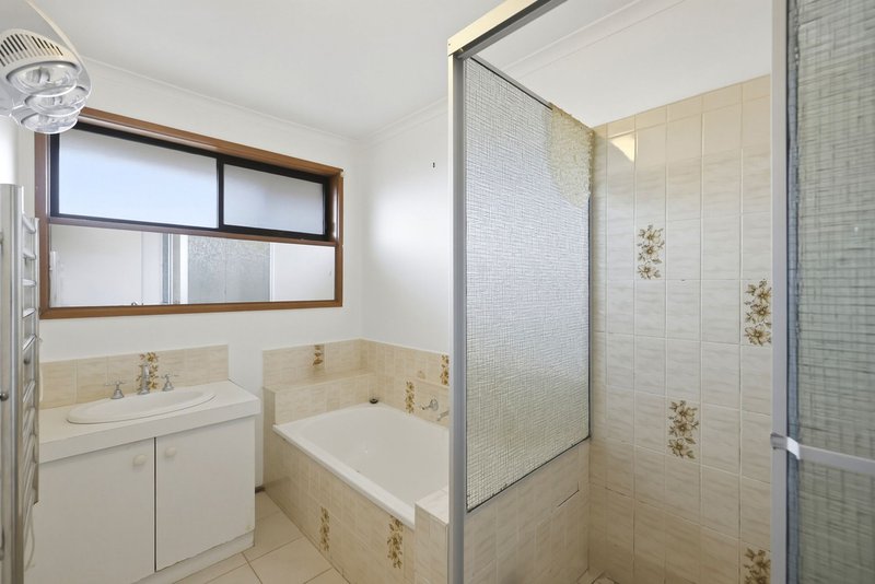 Photo - 17 Holts Lane, Darley VIC 3340 - Image 5