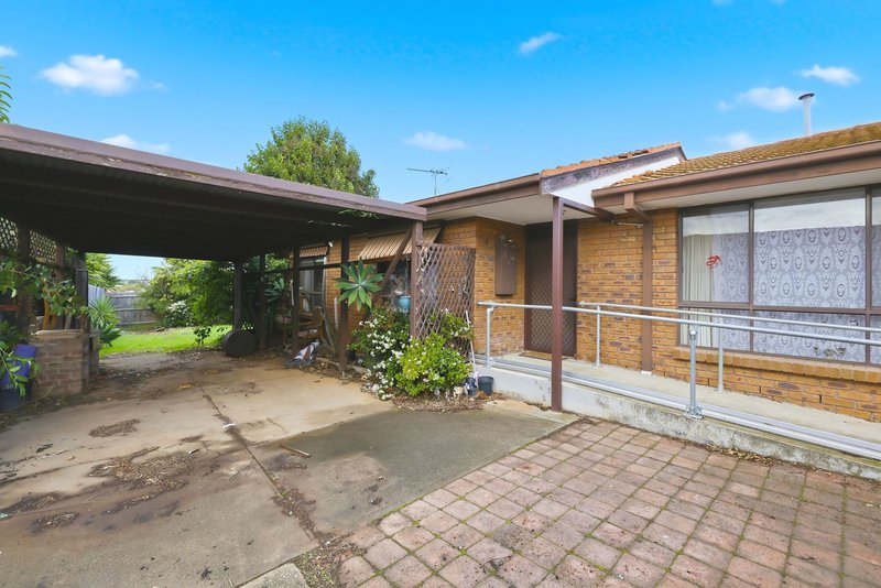 Photo - 17 Holts Lane, Darley VIC 3340 - Image 9
