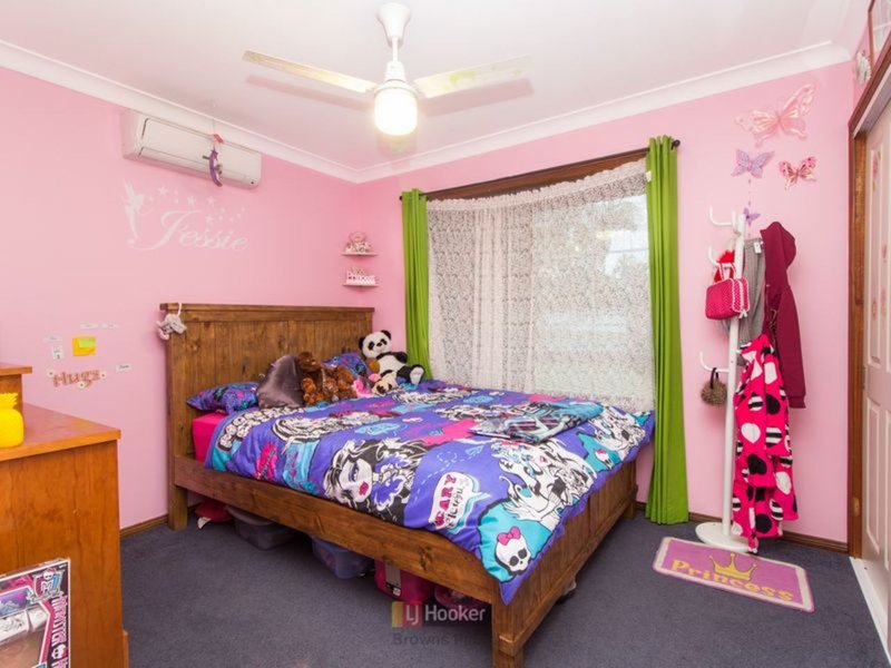 Photo - 17 Homestead Street, Marsden QLD 4132 - Image 7