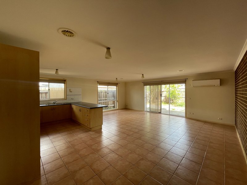 Photo - 17 Hope Place, Seabrook VIC 3028 - Image 4