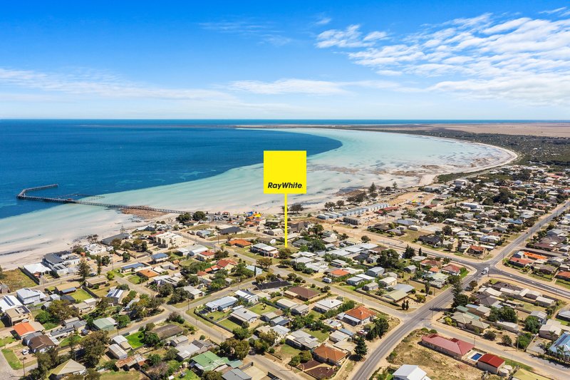 17 Hughes Avenue, Moonta Bay SA 5558