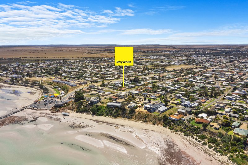 Photo - 17 Hughes Avenue, Moonta Bay SA 5558 - Image 14