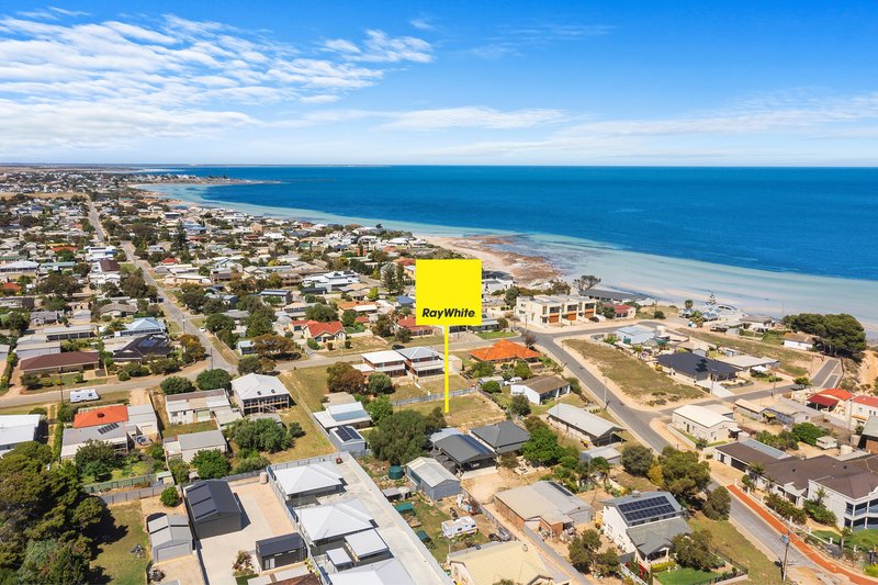 Photo - 17 Hughes Avenue, Moonta Bay SA 5558 - Image 15