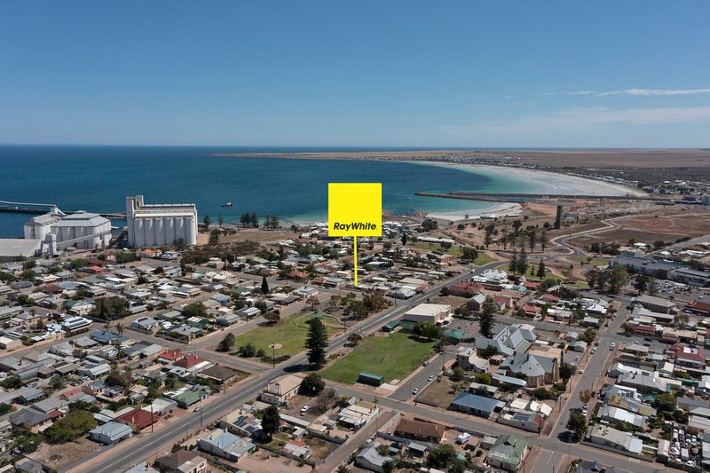 17 Hughes Street, Wallaroo SA 5556