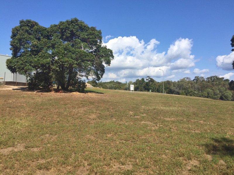 Photo - 17 Hummock View Drive, Craignish QLD 4655 - Image 5