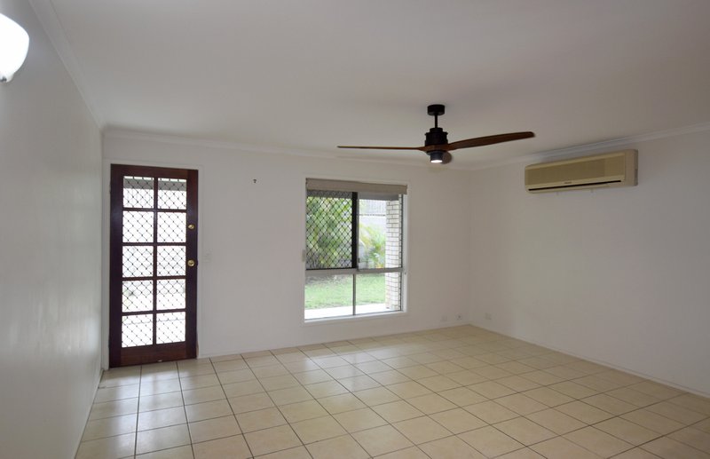 Photo - 17 Hunter Street, West Gladstone QLD 4680 - Image 5